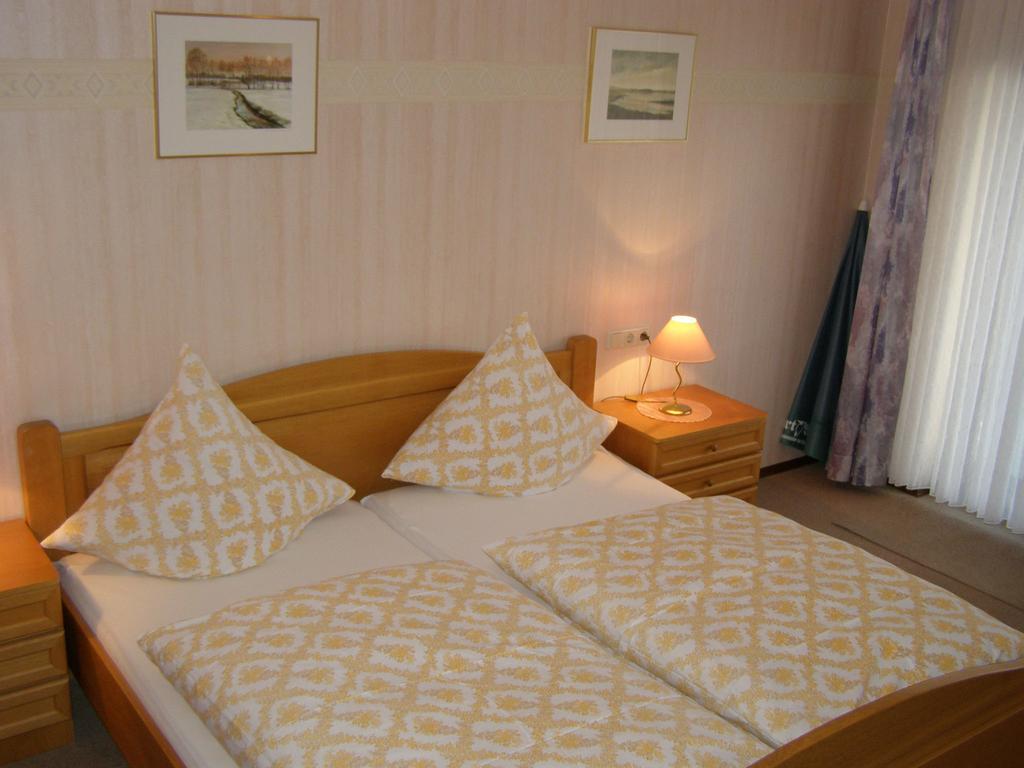 Wildensee Gaestehaus Cornelia חדר תמונה