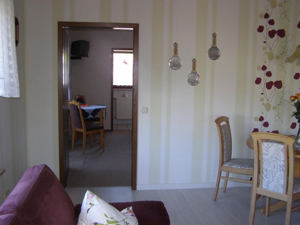 Wildensee Gaestehaus Cornelia מראה חיצוני תמונה